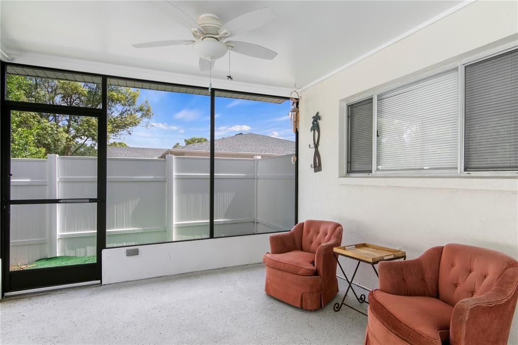 For Sale: $325,000 (3 beds, 2 baths, 1413 Square Feet)
