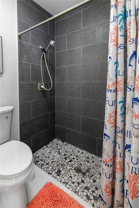 For Sale: $325,000 (3 beds, 2 baths, 1413 Square Feet)