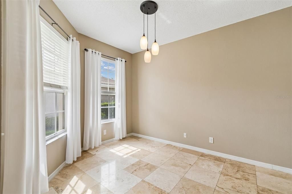 En Venta: $487,900 (2 camas, 2 baños, 1634 Pies cuadrados)