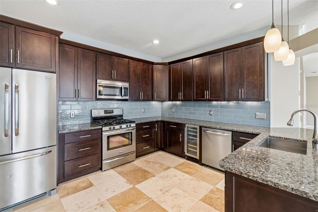 En Venta: $487,900 (2 camas, 2 baños, 1634 Pies cuadrados)
