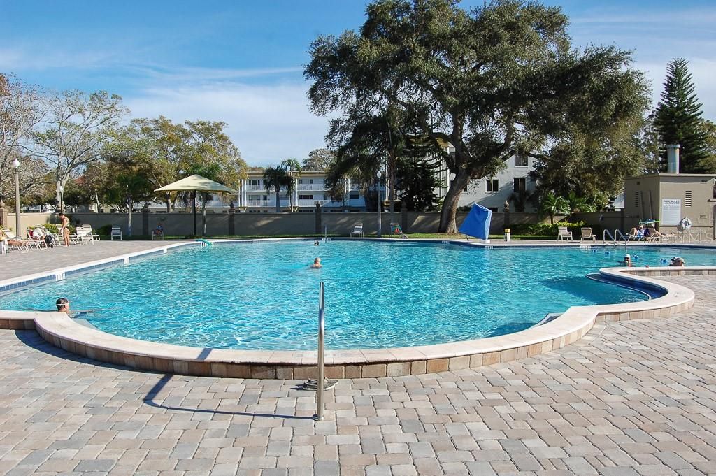 For Rent: $1,600 (2 beds, 2 baths, 1100 Square Feet)