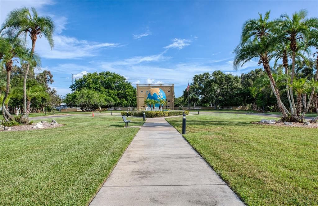 For Rent: $1,600 (2 beds, 2 baths, 1100 Square Feet)