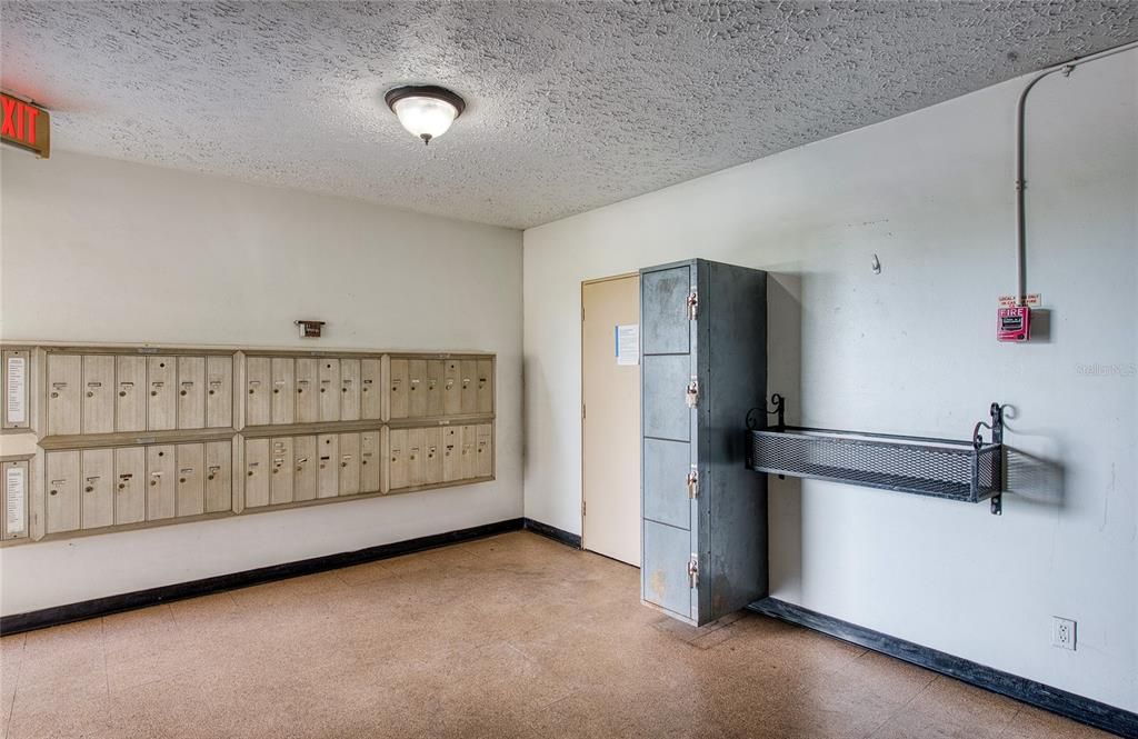 For Rent: $1,600 (2 beds, 2 baths, 1100 Square Feet)