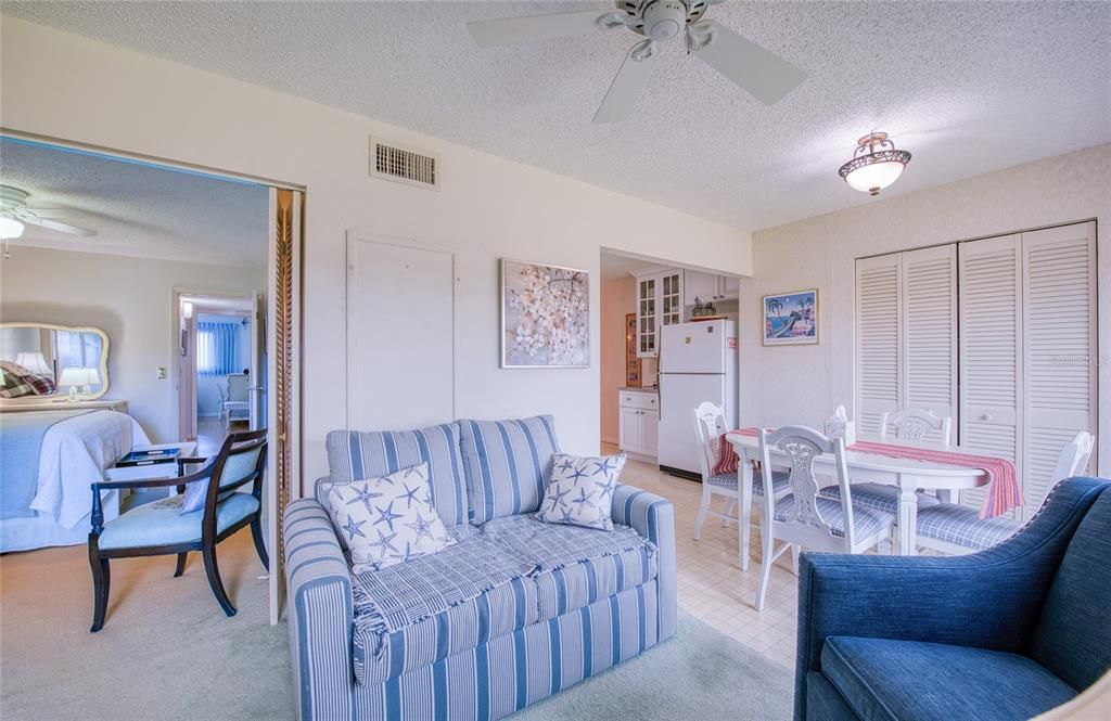 For Rent: $1,600 (2 beds, 2 baths, 1100 Square Feet)