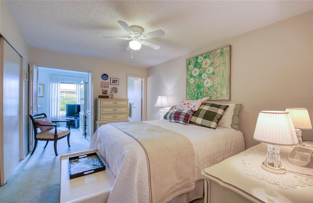 For Rent: $1,600 (2 beds, 2 baths, 1100 Square Feet)