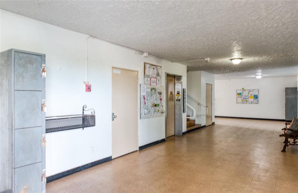 For Rent: $1,600 (2 beds, 2 baths, 1100 Square Feet)