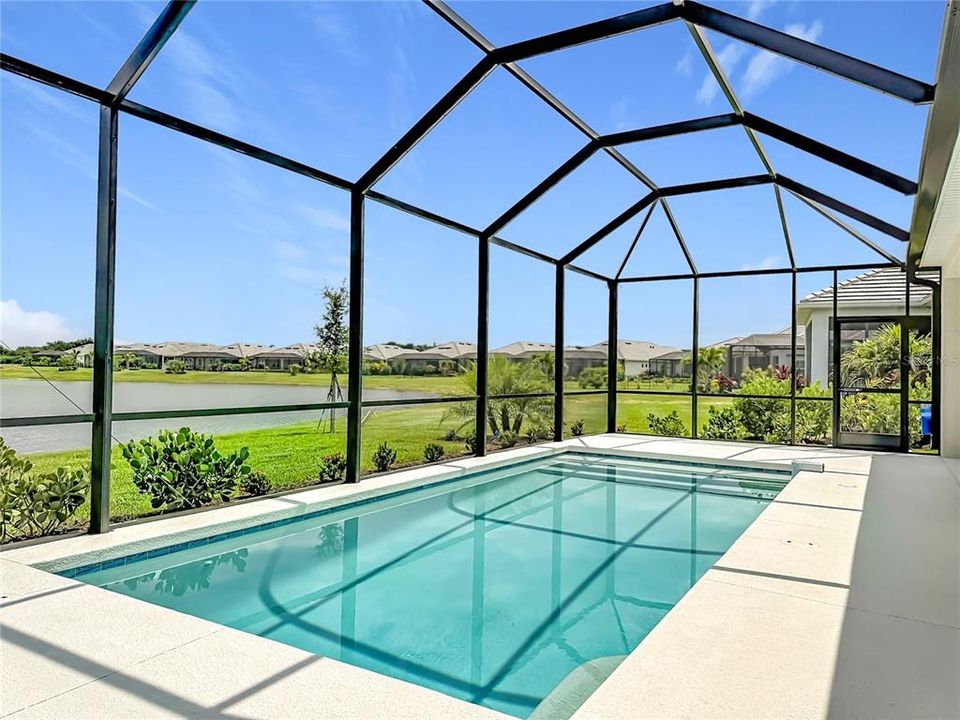 En Venta: $809,990 (3 camas, 2 baños, 2156 Pies cuadrados)