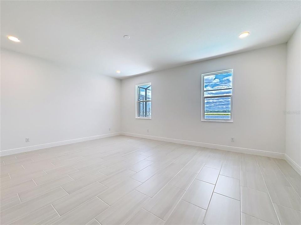 En Venta: $809,990 (3 camas, 2 baños, 2156 Pies cuadrados)