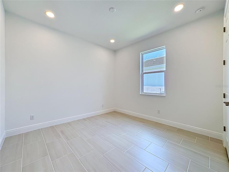 En Venta: $809,990 (3 camas, 2 baños, 2156 Pies cuadrados)