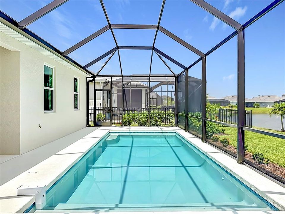 En Venta: $809,990 (3 camas, 2 baños, 2156 Pies cuadrados)