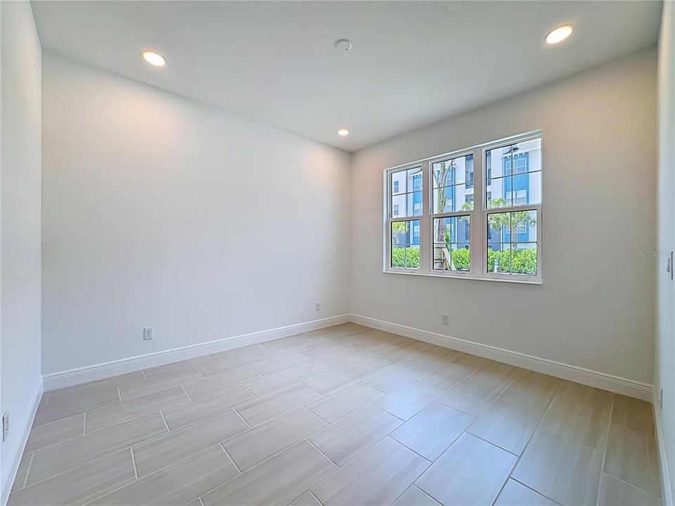 En Venta: $809,990 (3 camas, 2 baños, 2156 Pies cuadrados)