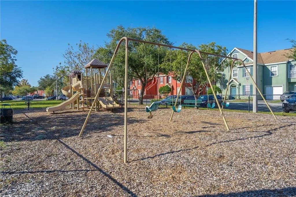 В аренду: $1,850 (2 спален, 2 ванн, 1140 Квадратных фут)