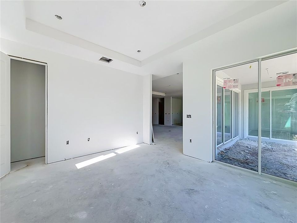 На продажу: $279,900 (4 спален, 2 ванн, 2560 Квадратных фут)