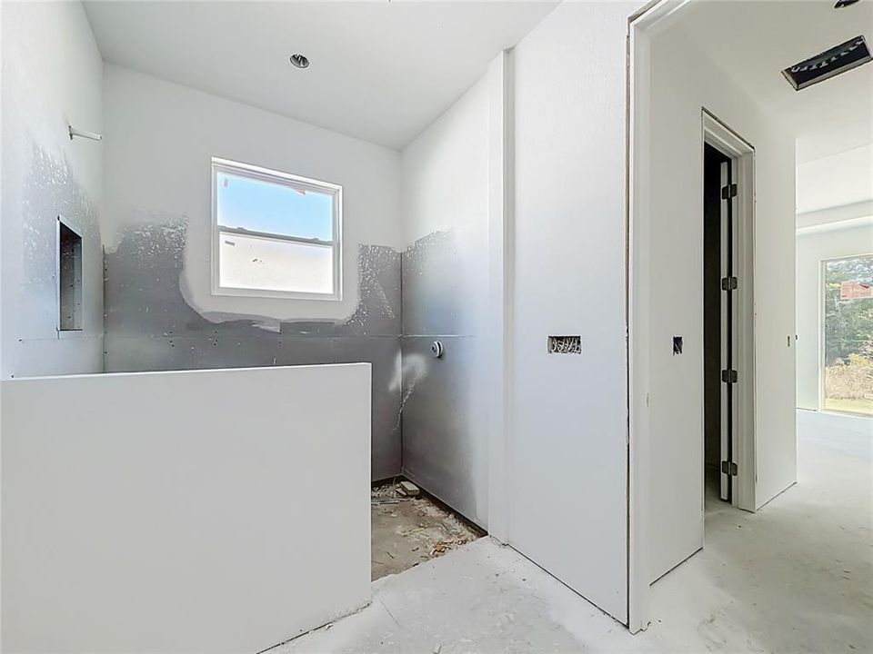 На продажу: $279,900 (4 спален, 2 ванн, 2560 Квадратных фут)