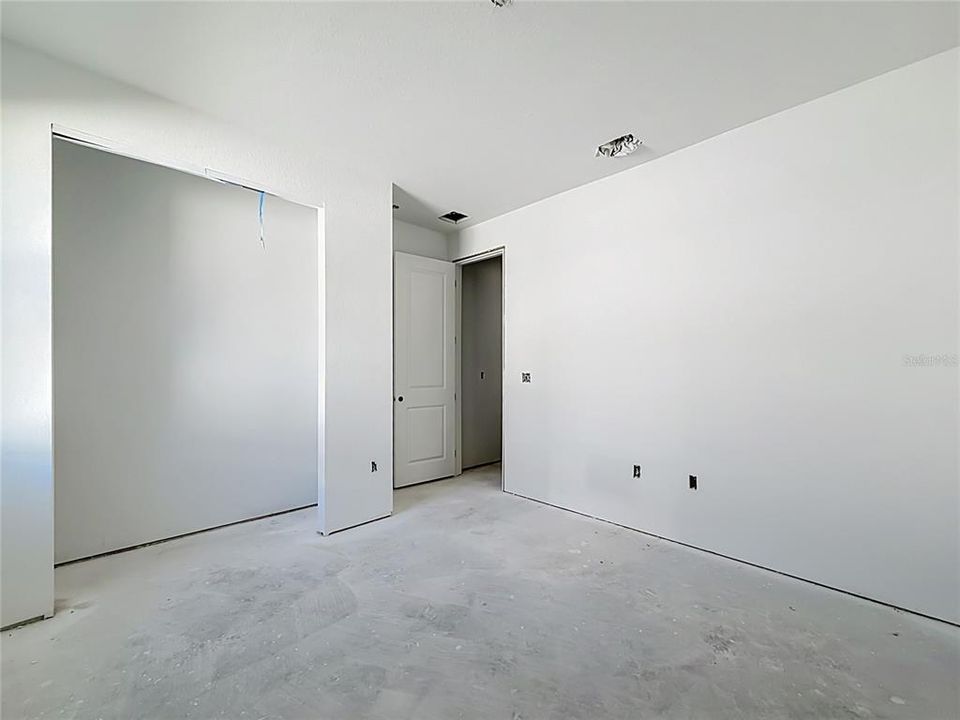 На продажу: $279,900 (4 спален, 2 ванн, 2560 Квадратных фут)