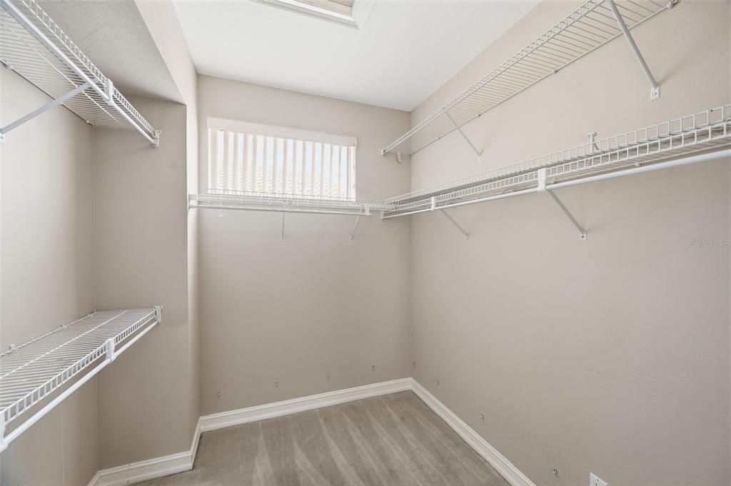 For Sale: $1,199,000 (3 beds, 3 baths, 2695 Square Feet)