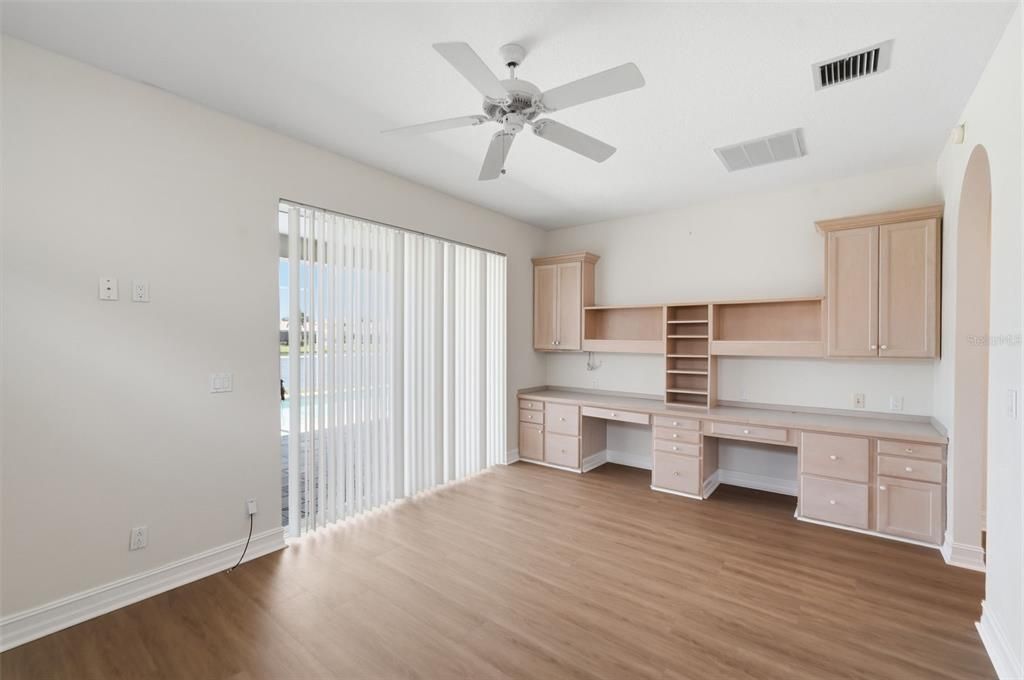 For Sale: $1,199,000 (3 beds, 3 baths, 2695 Square Feet)
