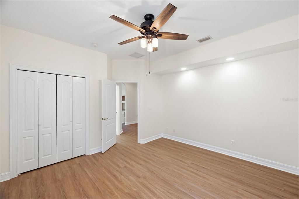 For Sale: $1,199,000 (3 beds, 3 baths, 2695 Square Feet)