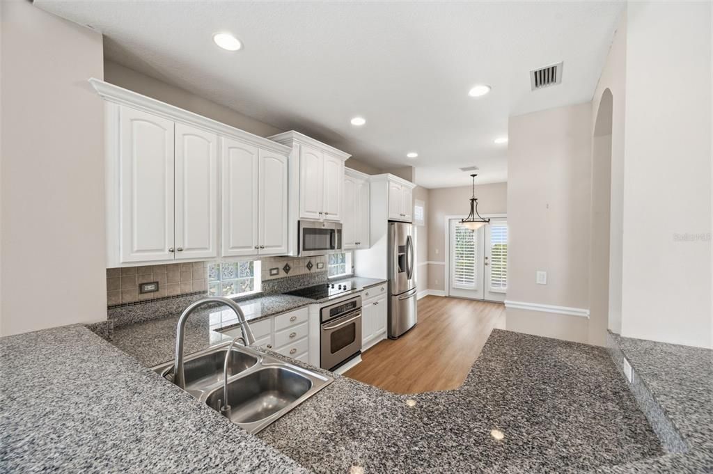 For Sale: $1,199,000 (3 beds, 3 baths, 2695 Square Feet)
