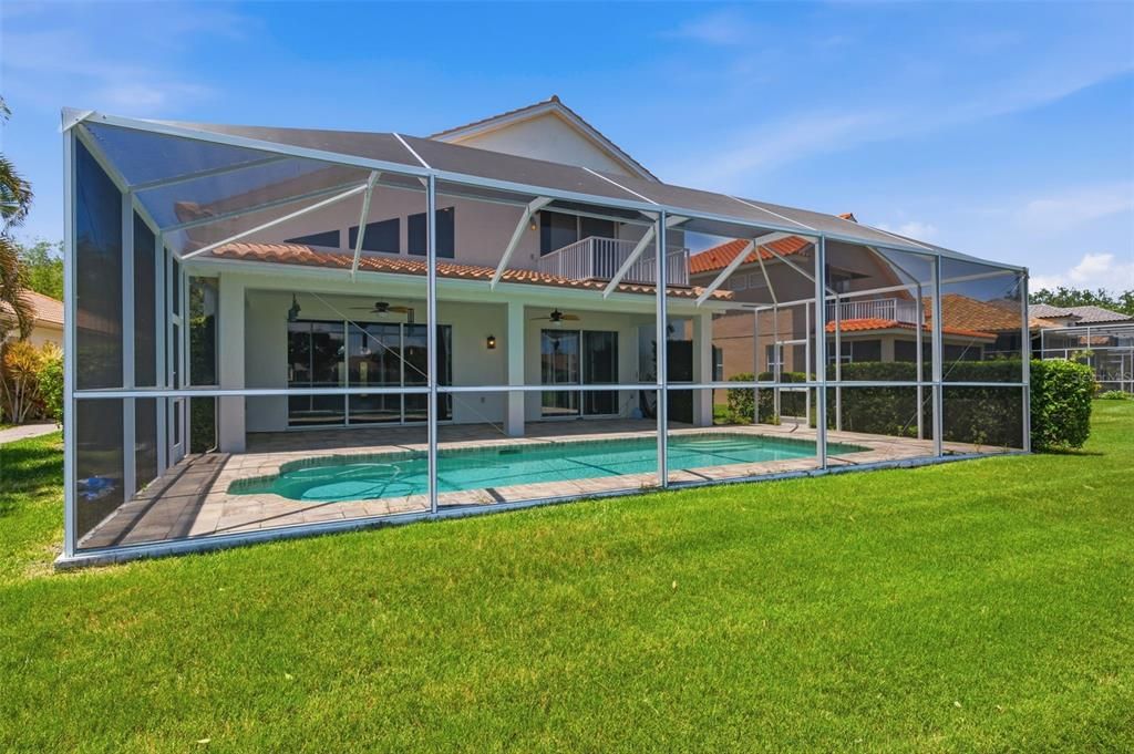 For Sale: $1,199,000 (3 beds, 3 baths, 2695 Square Feet)
