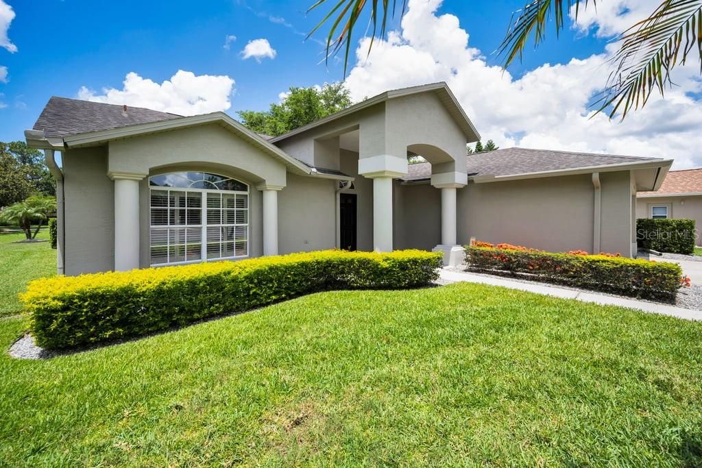 En Venta: $395,000 (3 camas, 2 baños, 2031 Pies cuadrados)