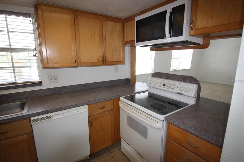 En Venta: $148,000 (1 camas, 1 baños, 796 Pies cuadrados)