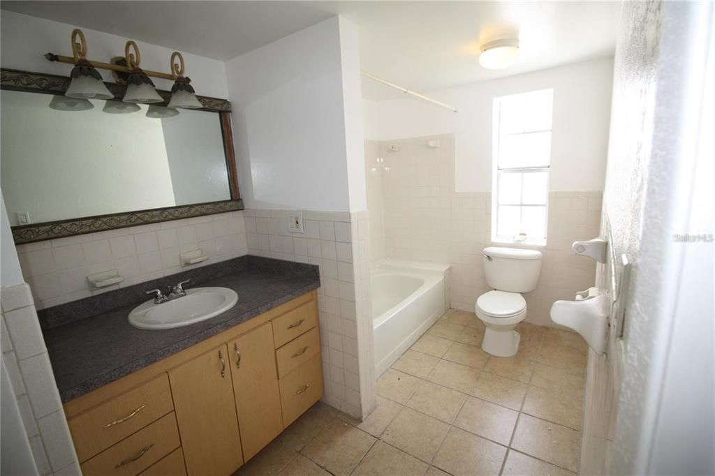 En Venta: $148,000 (1 camas, 1 baños, 796 Pies cuadrados)