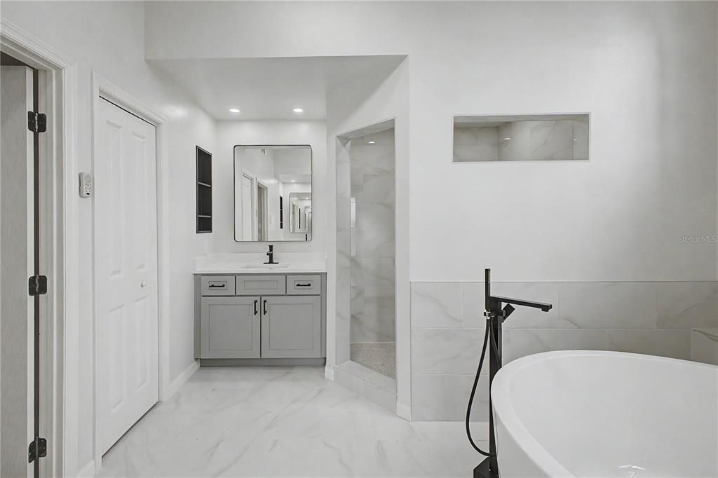 For Sale: $545,000 (4 beds, 3 baths, 2991 Square Feet)