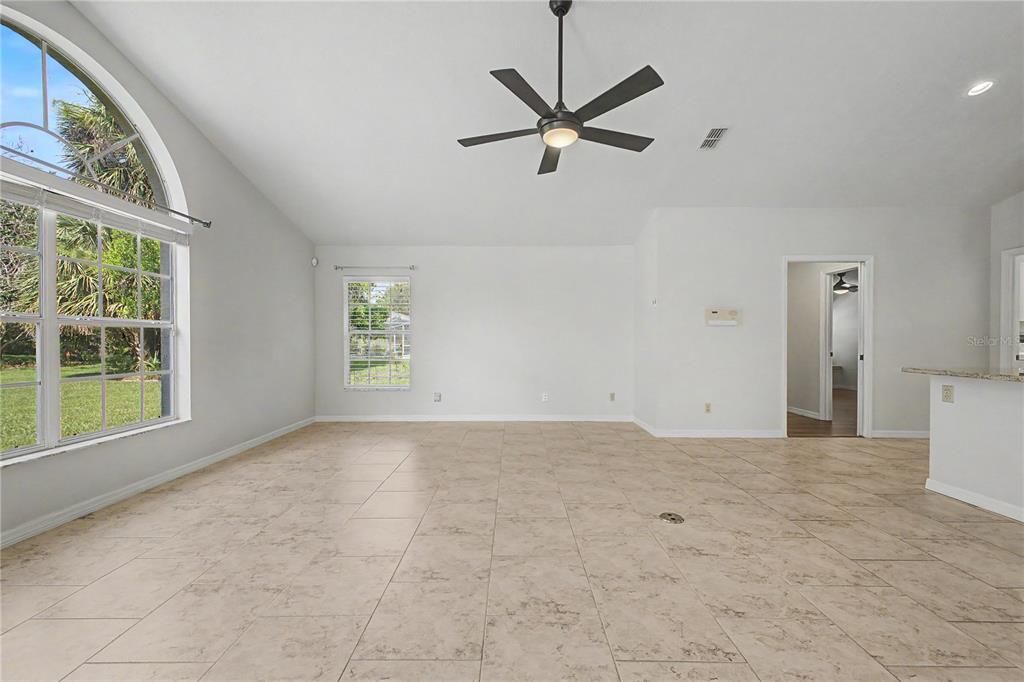 For Sale: $545,000 (4 beds, 3 baths, 2991 Square Feet)