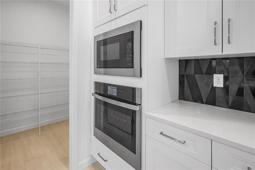На продажу: $599,990 (3 спален, 3 ванн, 2129 Квадратных фут)