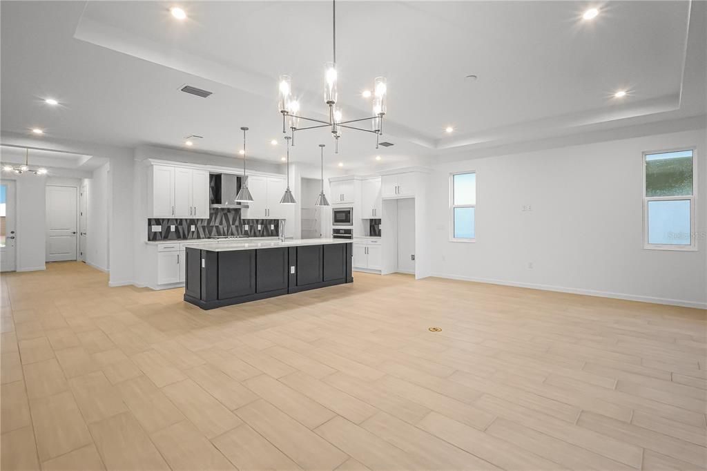 На продажу: $599,990 (3 спален, 3 ванн, 2129 Квадратных фут)