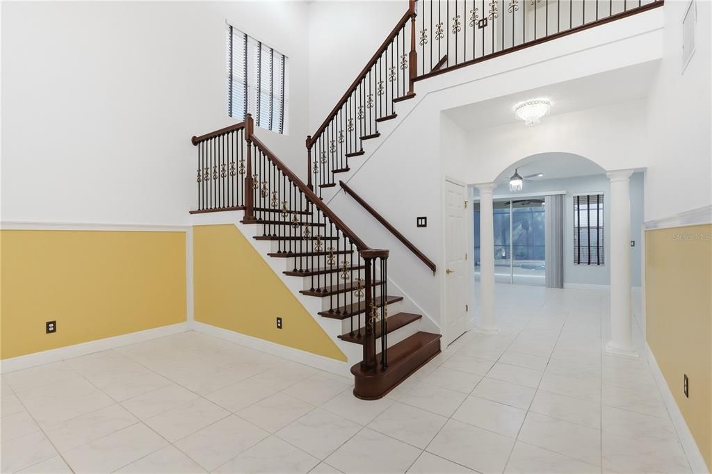 En Venta: $649,000 (4 camas, 3 baños, 2918 Pies cuadrados)