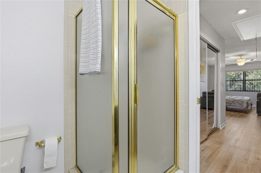 На продажу: $287,999 (3 спален, 3 ванн, 1844 Квадратных фут)