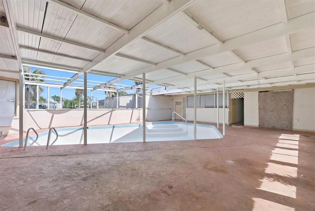 En Venta: $380,000 (6 camas, 0 baños, 2798 Pies cuadrados)