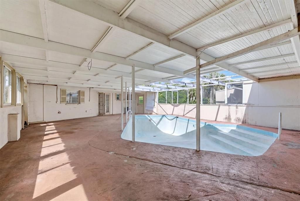 En Venta: $380,000 (6 camas, 0 baños, 2798 Pies cuadrados)