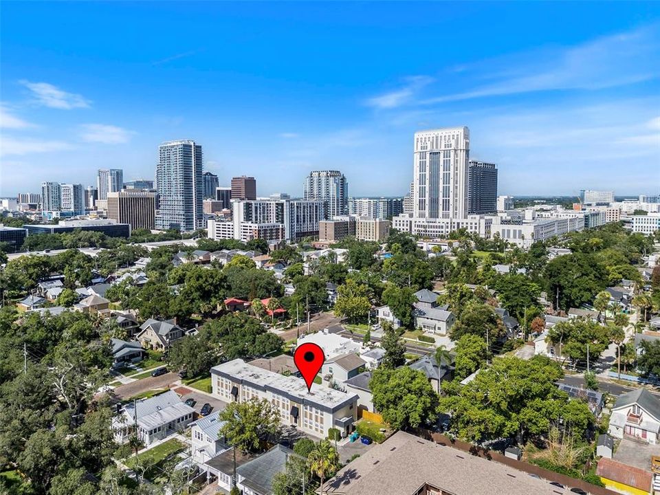 For Sale: $225,000 (2 beds, 1 baths, 835 Square Feet)
