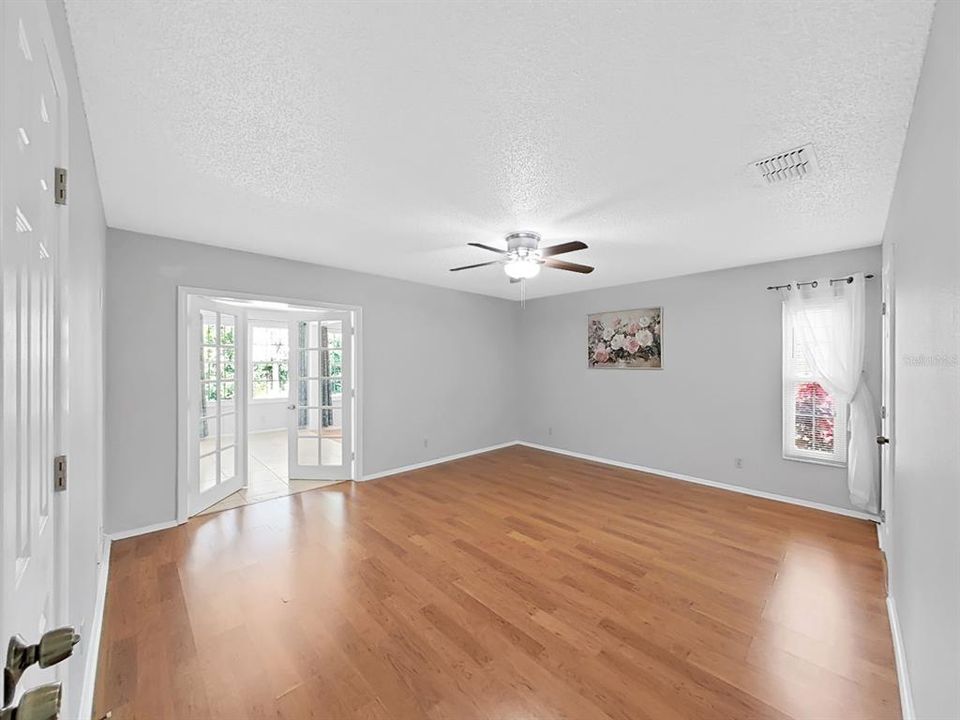 En Renta: $2,975 (3 camas, 2 baños, 2014 Pies cuadrados)