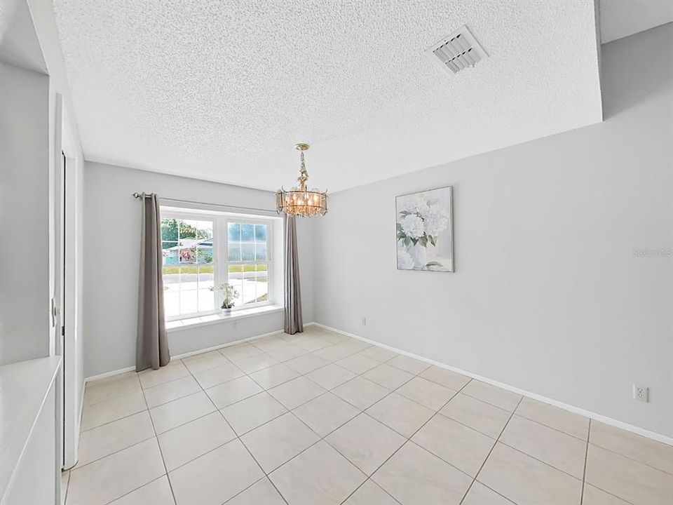 En Renta: $2,975 (3 camas, 2 baños, 2014 Pies cuadrados)