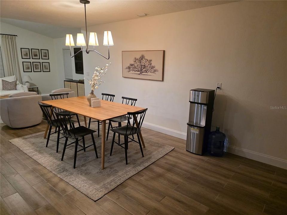 В аренду: $4,000 (3 спален, 2 ванн, 1701 Квадратных фут)