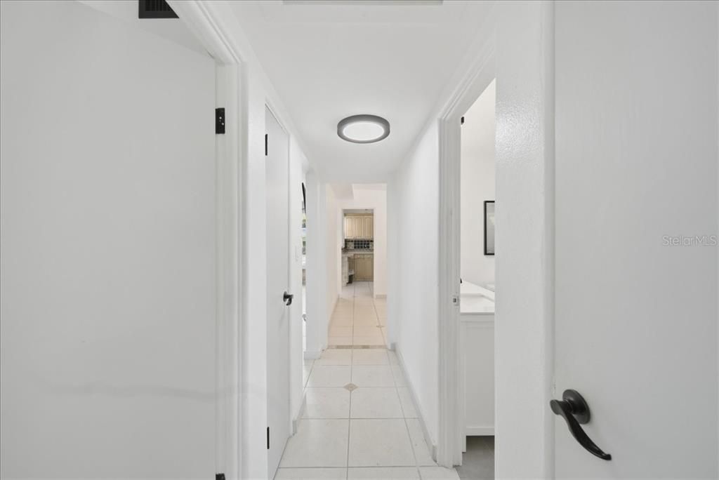 На продажу: $315,000 (3 спален, 1 ванн, 1060 Квадратных фут)