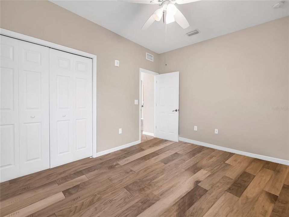 En Venta: $320,000 (3 camas, 2 baños, 1430 Pies cuadrados)