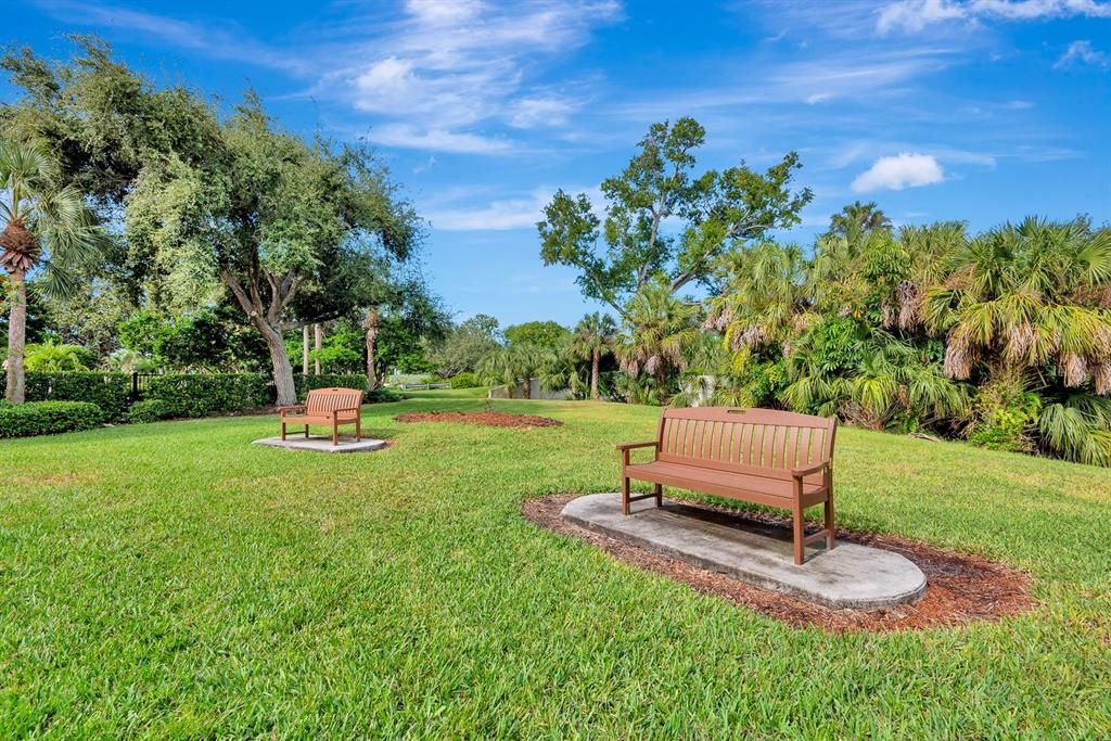 For Sale: $325,000 (3 beds, 2 baths, 1381 Square Feet)