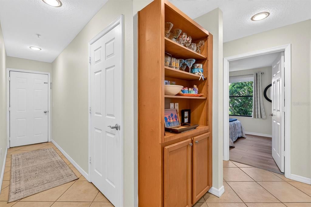 For Sale: $325,000 (3 beds, 2 baths, 1381 Square Feet)