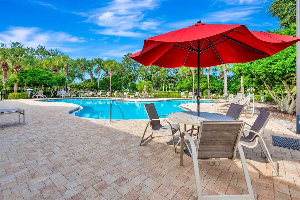 For Sale: $325,000 (3 beds, 2 baths, 1381 Square Feet)
