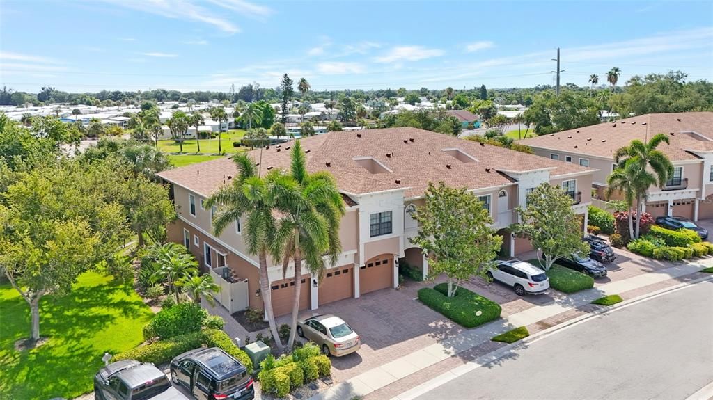 For Sale: $325,000 (3 beds, 2 baths, 1381 Square Feet)