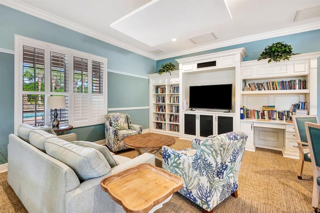 For Sale: $325,000 (3 beds, 2 baths, 1381 Square Feet)