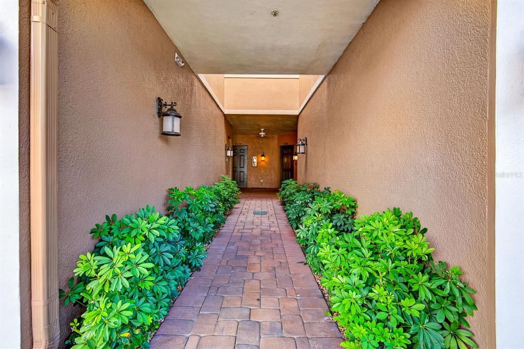 For Sale: $325,000 (3 beds, 2 baths, 1381 Square Feet)