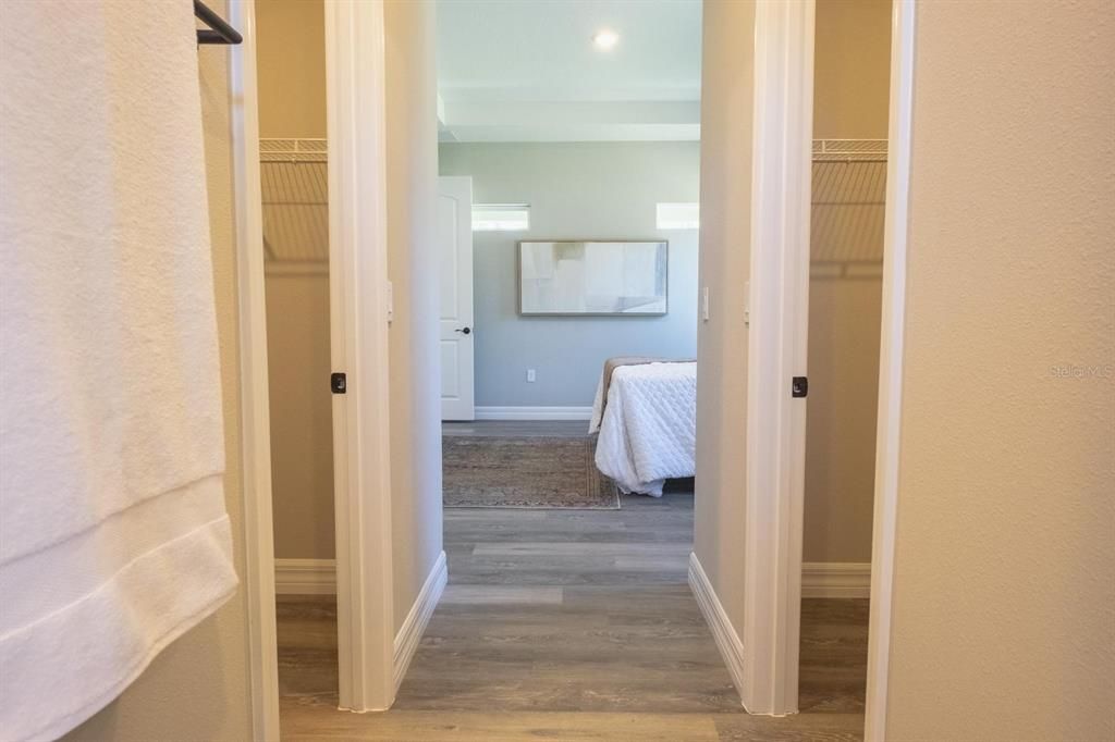 En Venta: $358,900 (4 camas, 3 baños, 1990 Pies cuadrados)