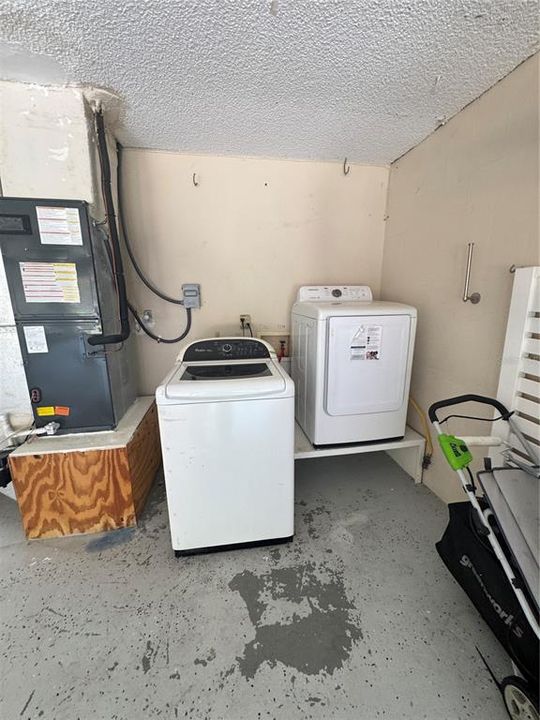 В аренду: $1,800 (3 спален, 2 ванн, 988 Квадратных фут)