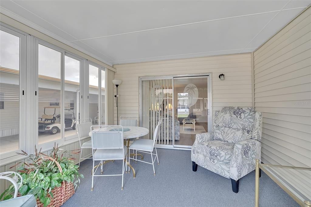 For Sale: $154,000 (2 beds, 2 baths, 1104 Square Feet)